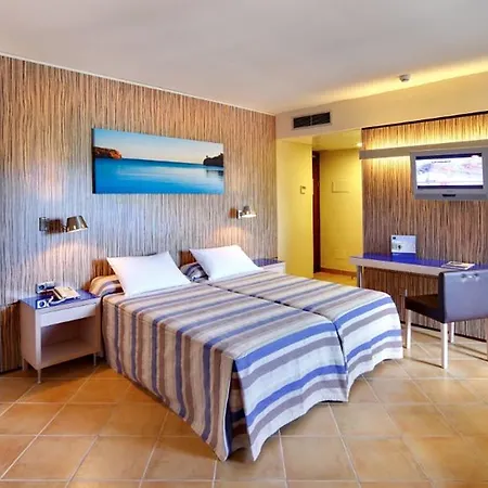 מלון Occidental Menorca (adults Only) פונטה פרימה